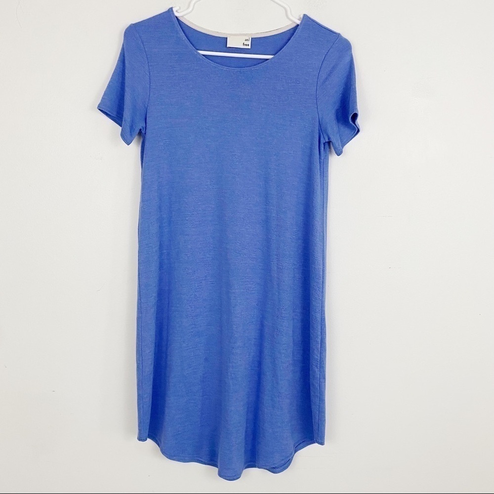 WILFRED FREE Aritzia Cornflower Blue Short Sleeve shift dress Sz s